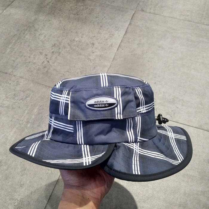 Nón Bucket R.Y.V. Bucket Hat HE9706