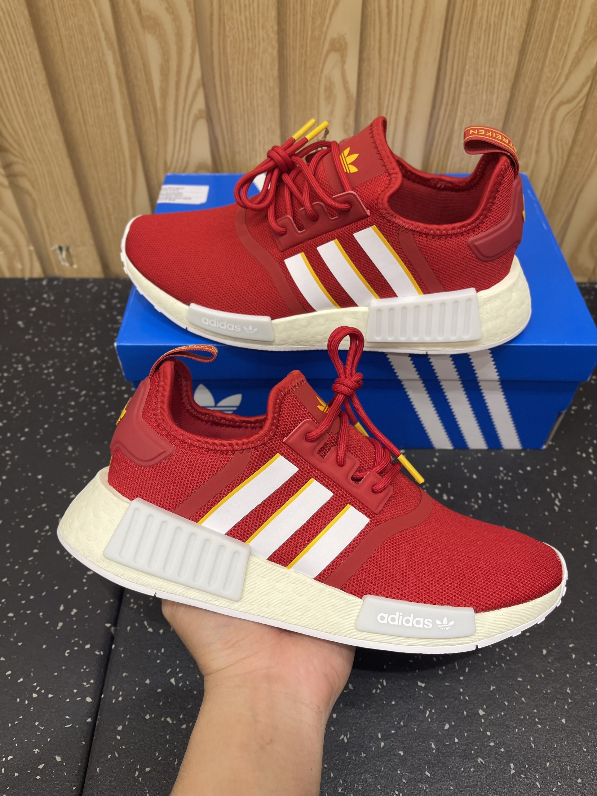 Giày NMD_R1 - GX9888