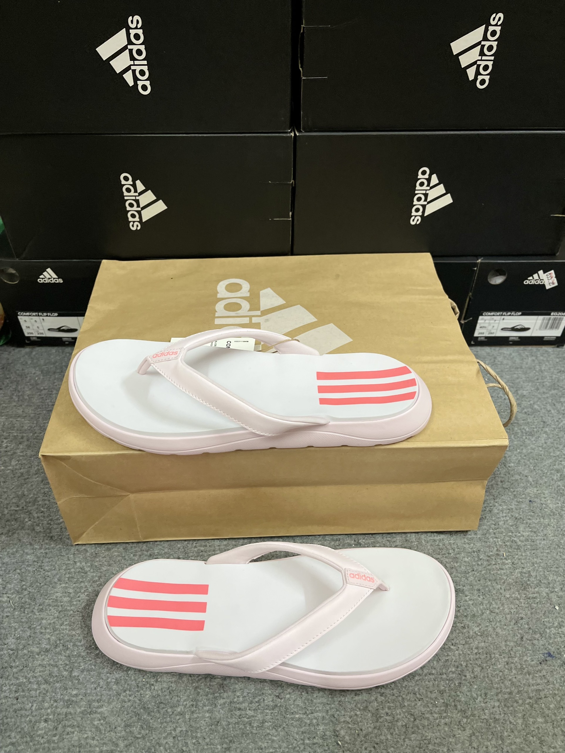 DÉP XỎ NGÓN COMFORT nữ - GZ5945