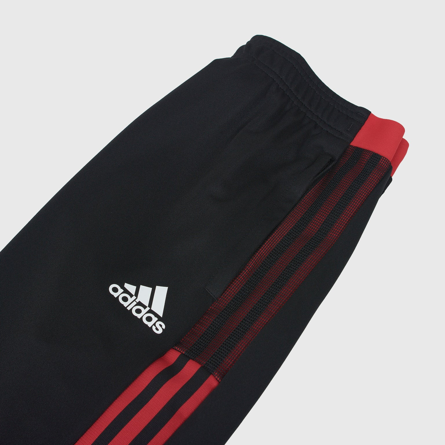 QUẦN TẬP MANCHESTER UNITED TIRO - GR3788