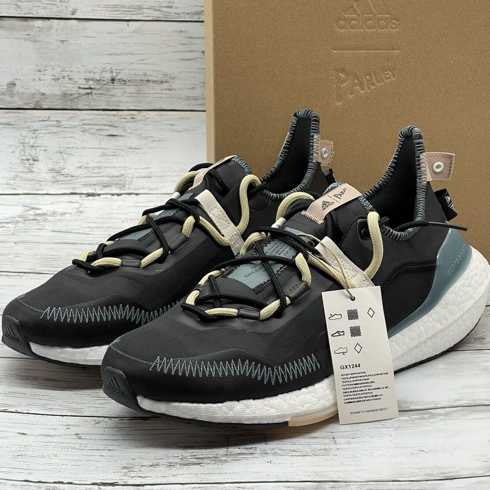 GIÀY ULTRABOOST 21 X PARLEY Carbon Unisex - GX1244