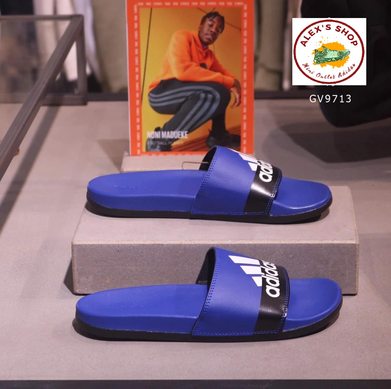 Dép Adilette Comfort Unisex Màu xanh da trời Đế mềm GV9713