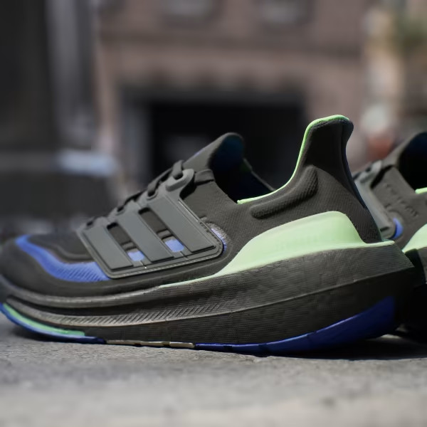GIÀY ULTRABOOST LIGHT - IF2414 form ôm tăng size