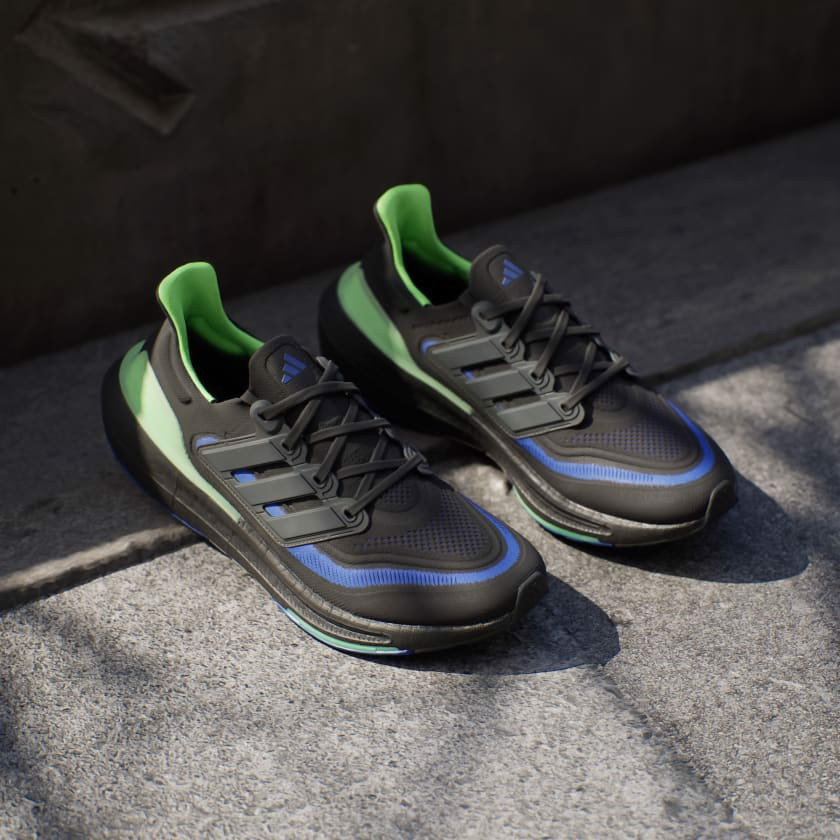 GIÀY ULTRABOOST LIGHT - IF2414 form ôm tăng size