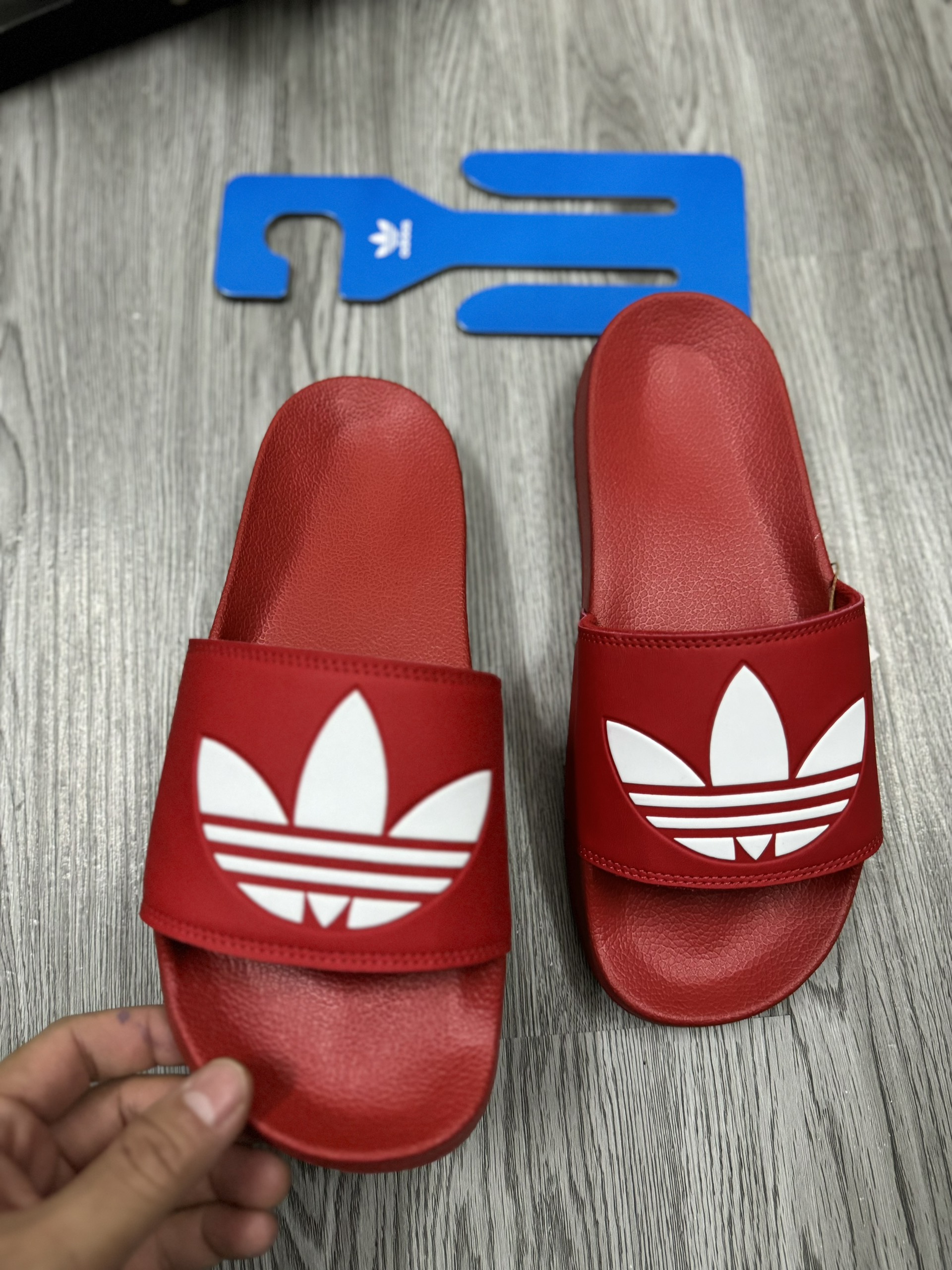 Dép Adilette Lite "Scarlet" - FU8296