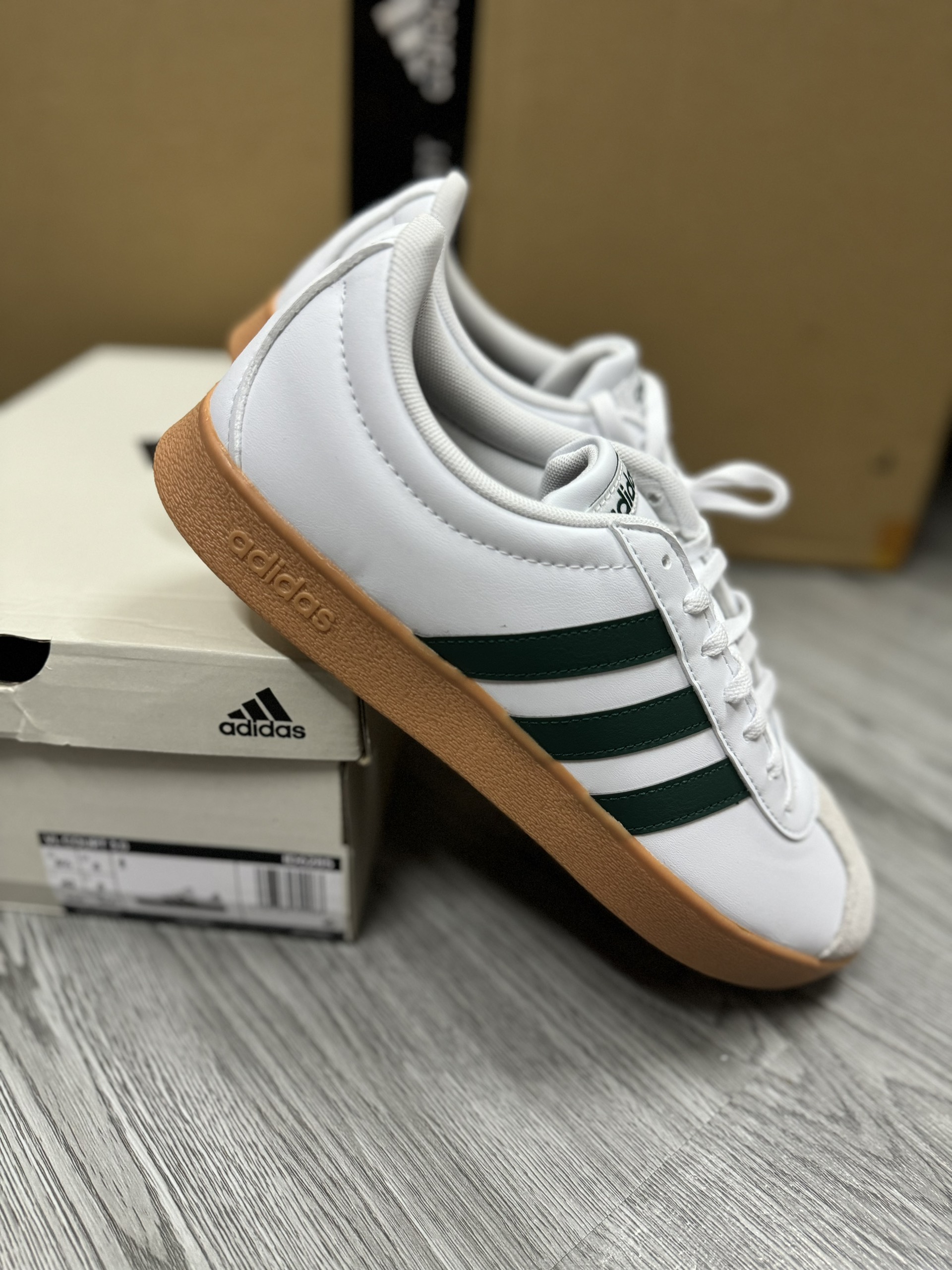 Giày VL COURT BASE SHOES ID3710
