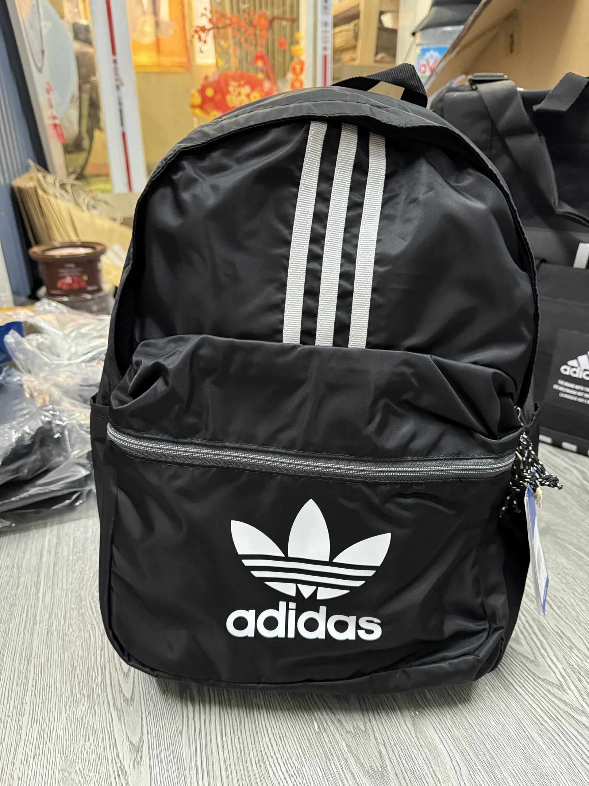 Balo Adicolor Archive Backpack – Black IT7601