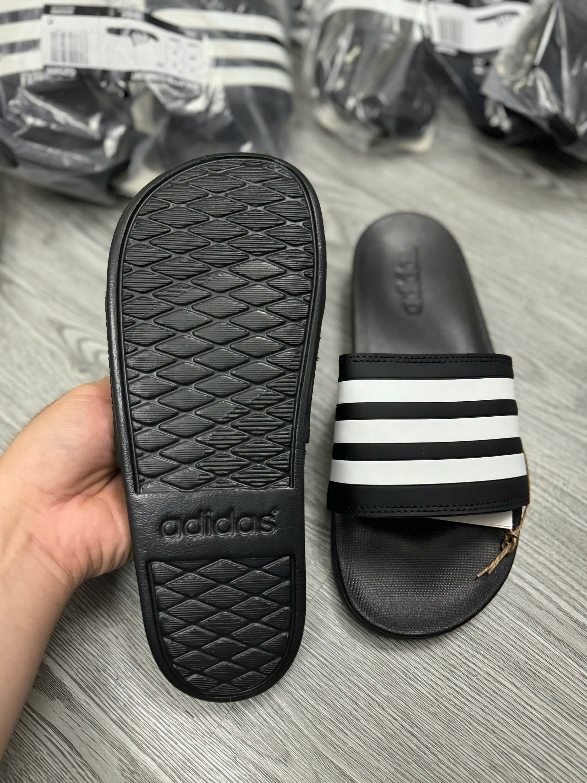Dép adilette Comfort - GZ5891