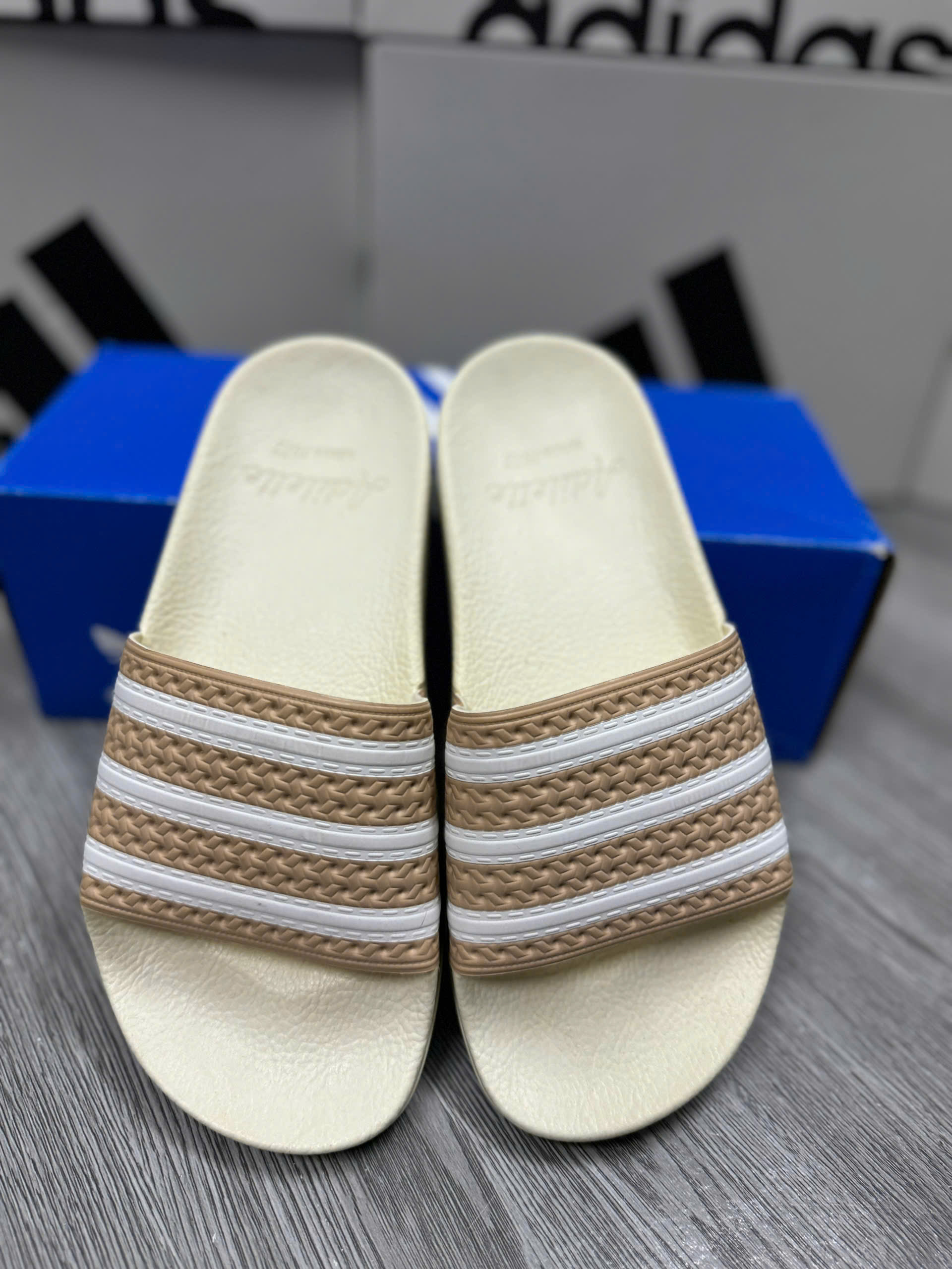Dép adilette - GY2102