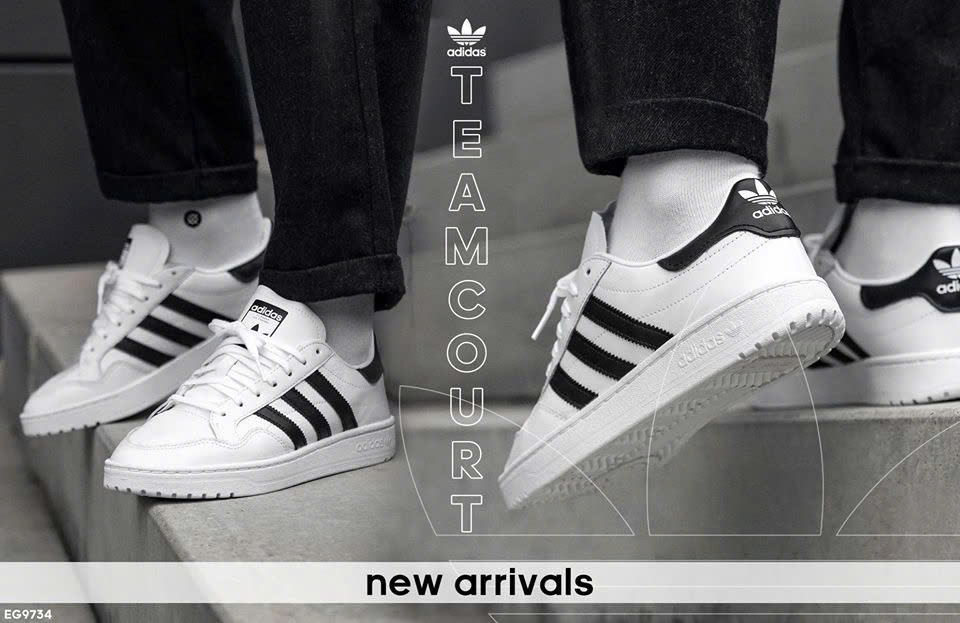 Giày  team court "cloud white" eg9734