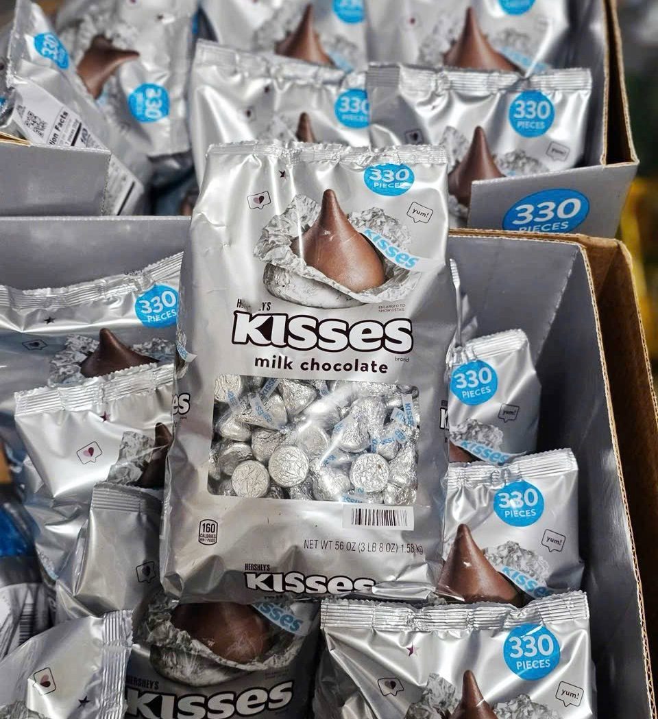 KẸO SOCOLA HERSHEY'S  KISSES BẠC-Túi lớn 330 viên 1,58kg