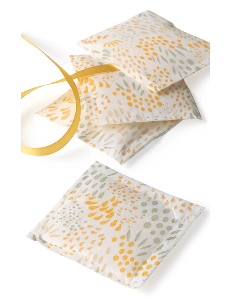 COMBO giấy thơm quần áo & túi thơm treo tủ quần áo Denkmit