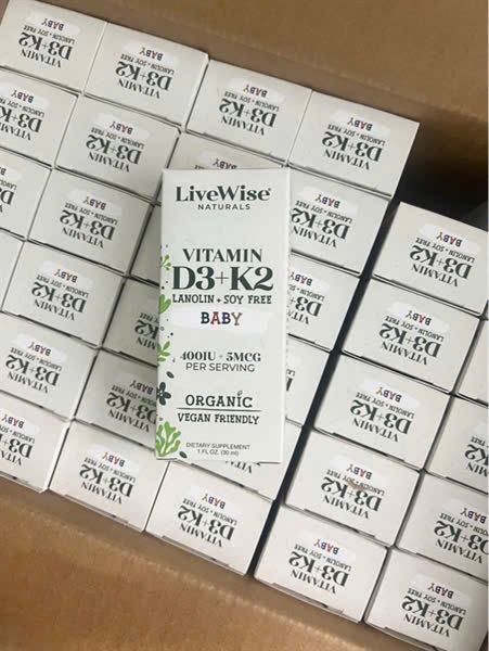 Vitamin D3K2 hữu cơ LiveWise Baby cho bé từ sơ sinh - 3 tuổi dạng giọt 30ml
