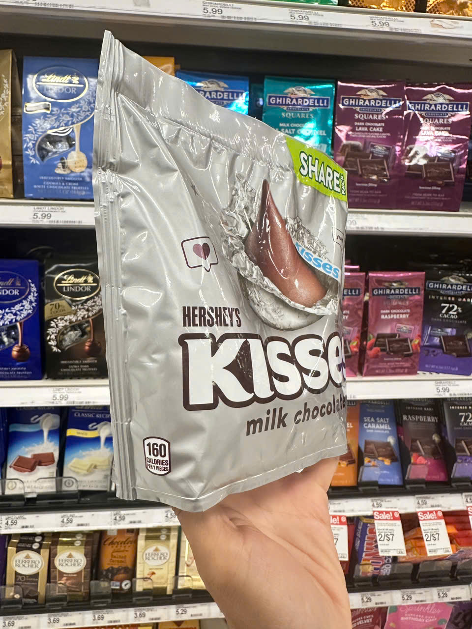 Chocolate Kisses Vị Sữa Truyền Thống (Milk Chocolate) Túi 306gr Mỹ