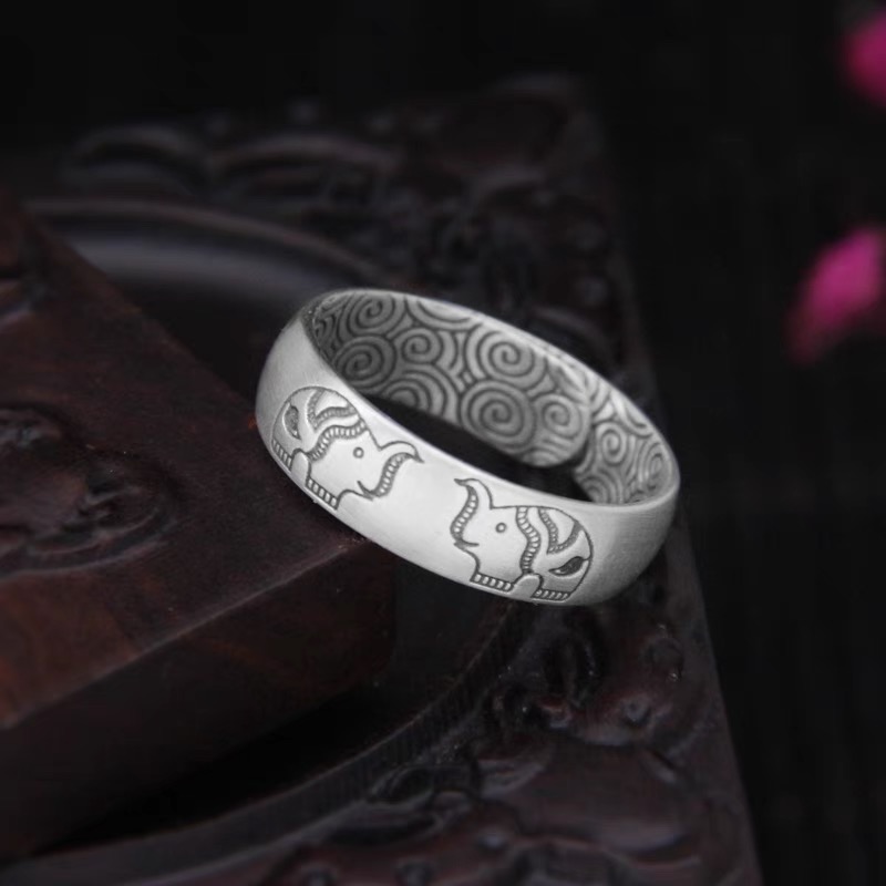Nhẫn bạc hoạ tiết con Voi N94