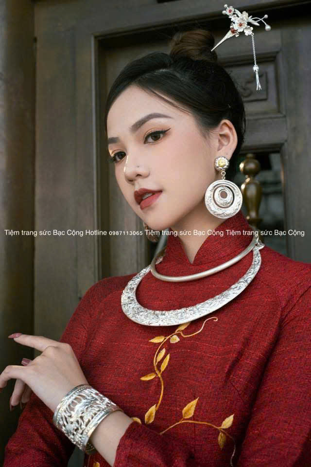 KC11 Kiềng chạm cúc đại đoá