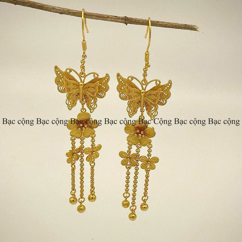 Khuyên tai bạc Hồ điệp