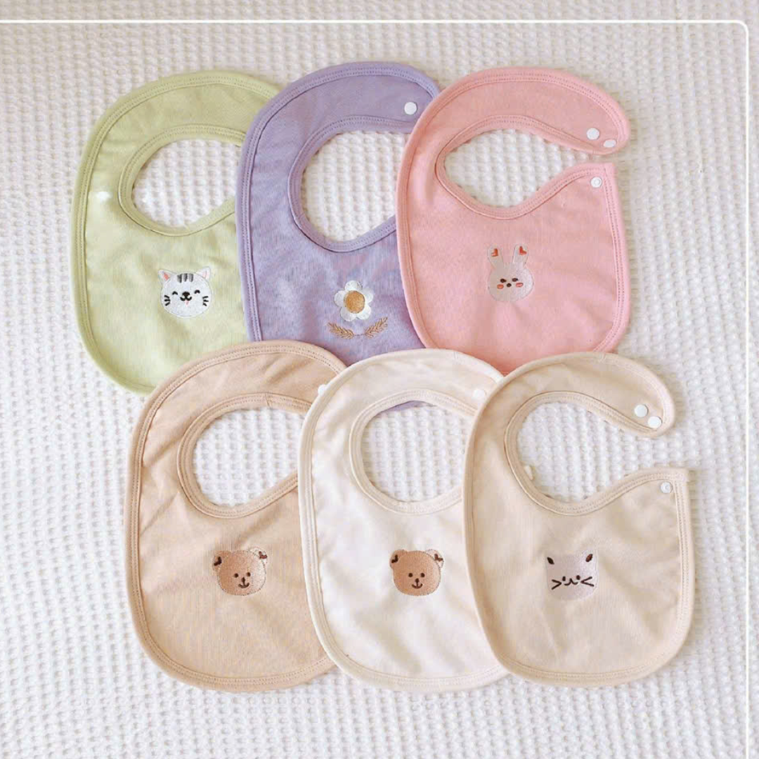 Yếm cổ vuông/cổ tròn thêu hoạ tiết Monona