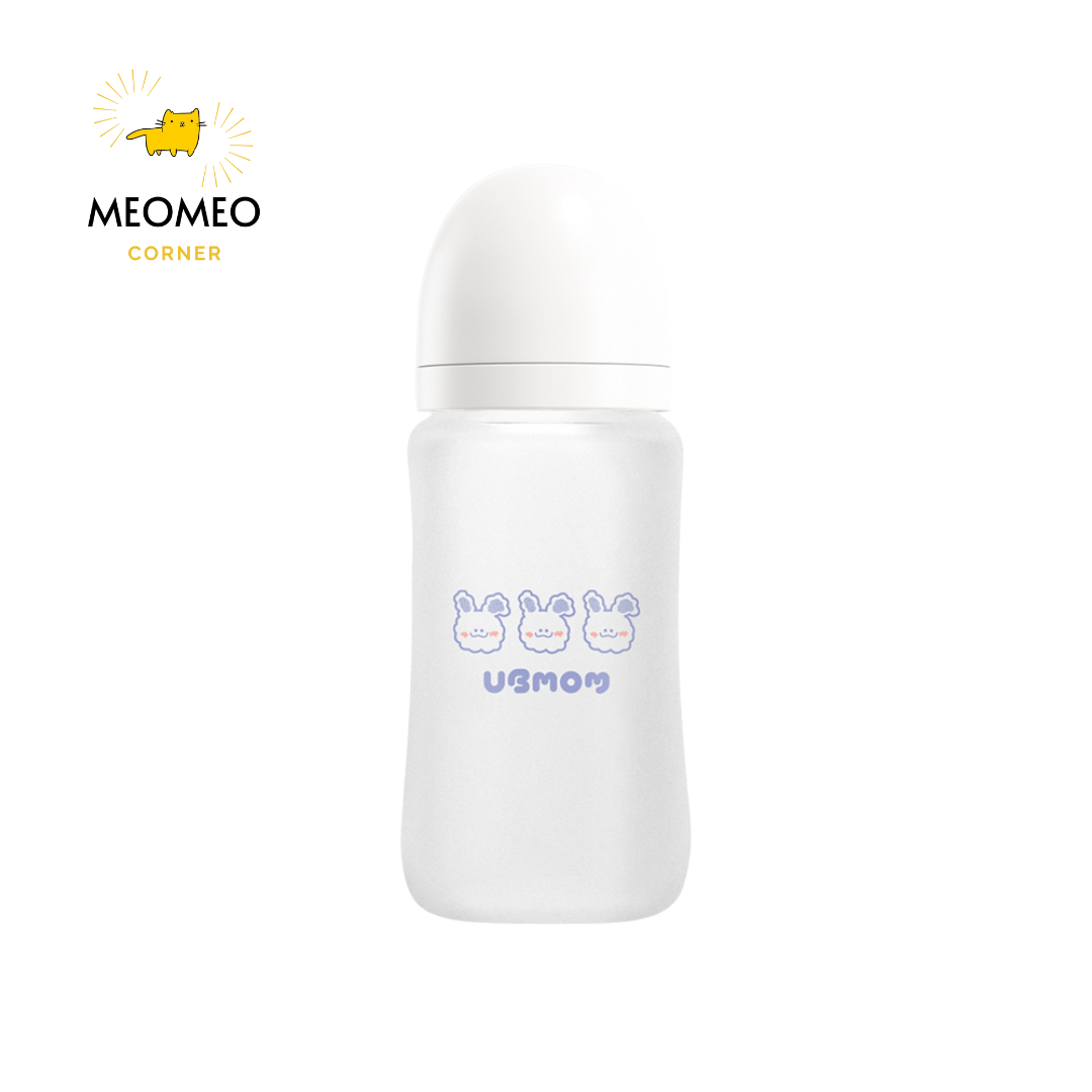 Bình sữa thuỷ tinh phủ Silicon Ubmom