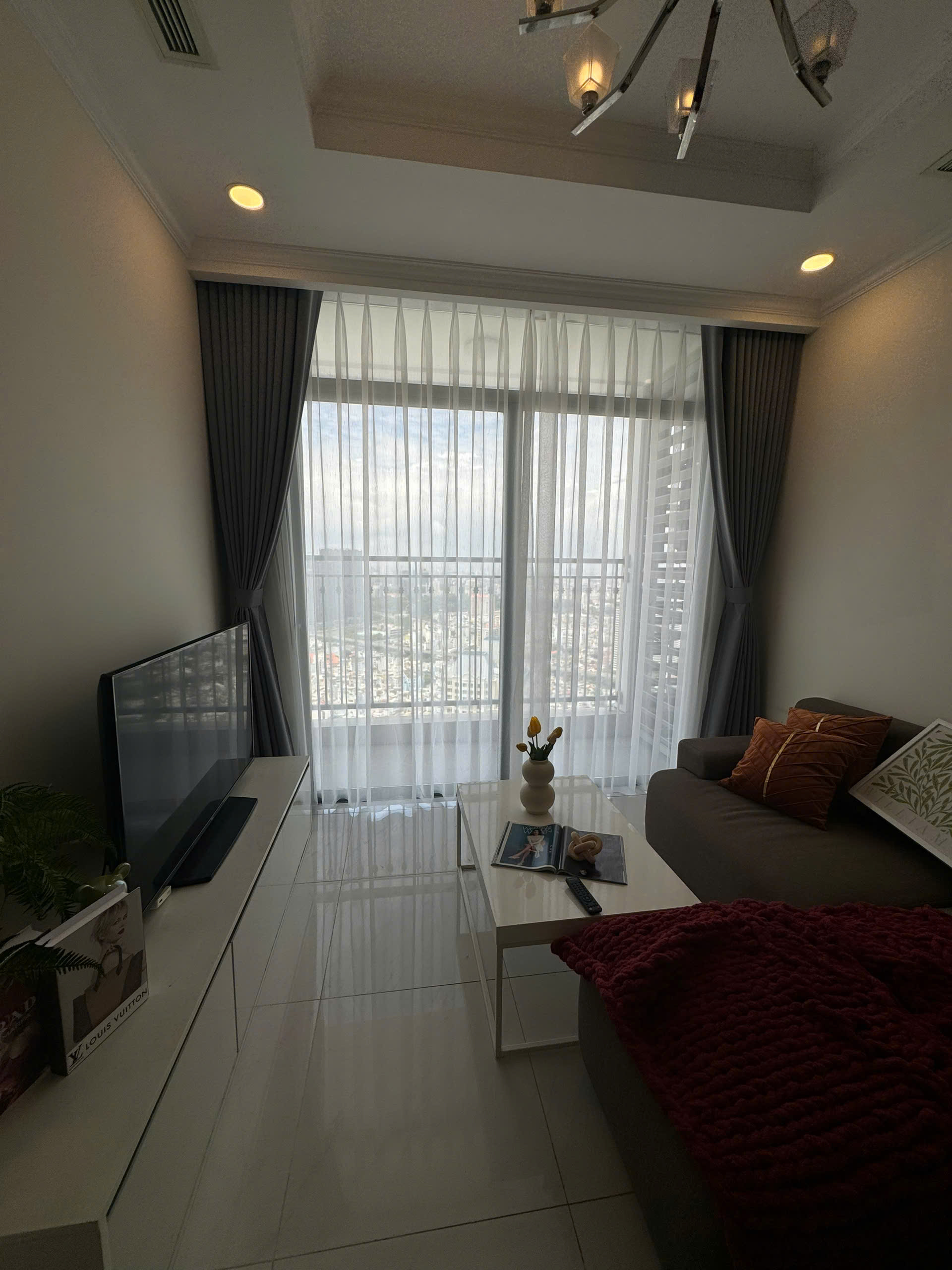 Rèm 2 Lớp Căn Hộ Vinhomes Quận 9