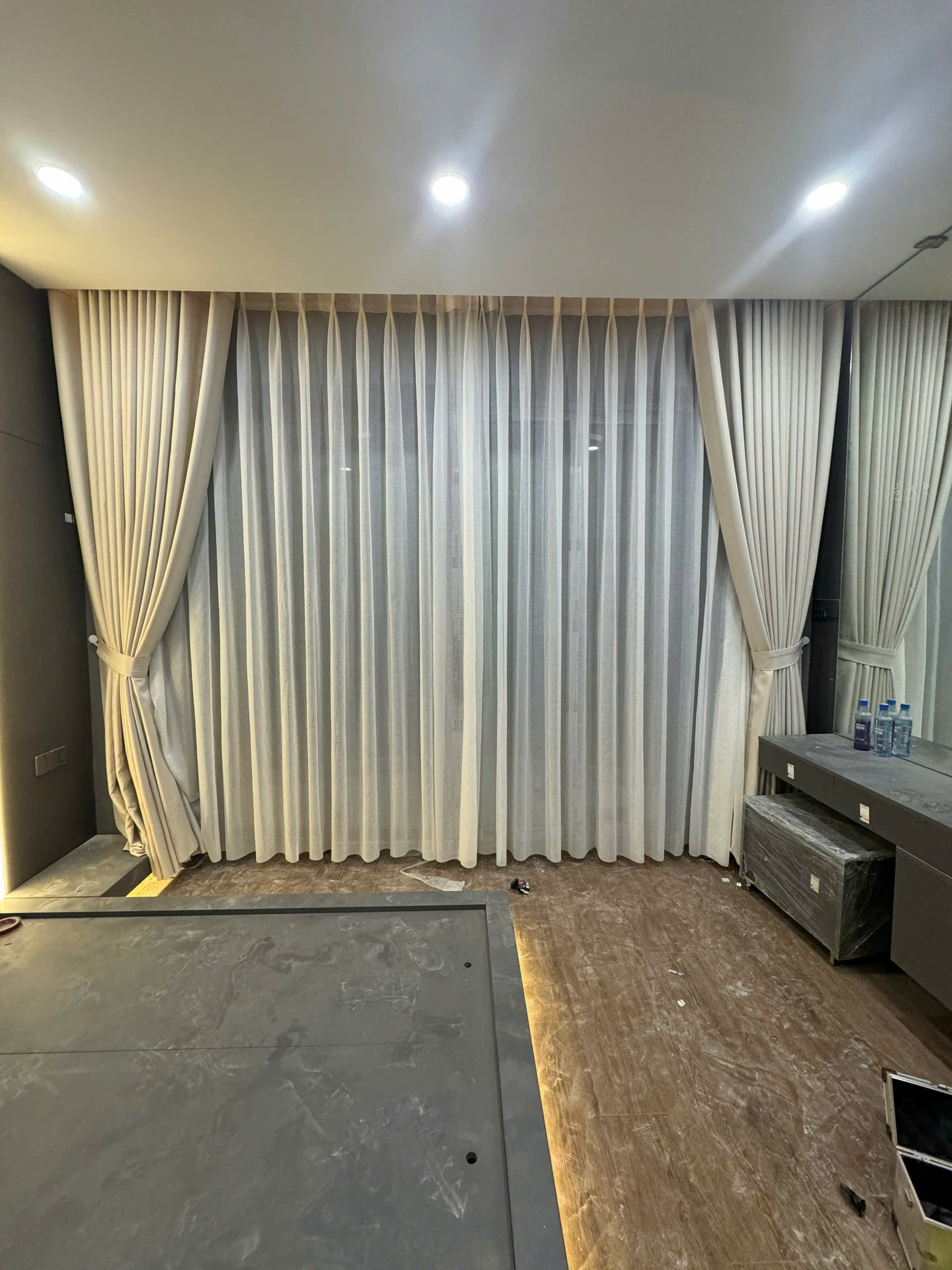 Rèm 2 Lớp Màu Bee + Voal Trắng