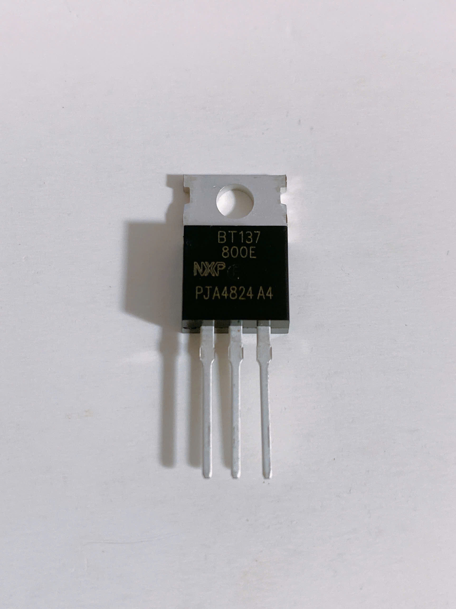 BT137 800E / BT 137