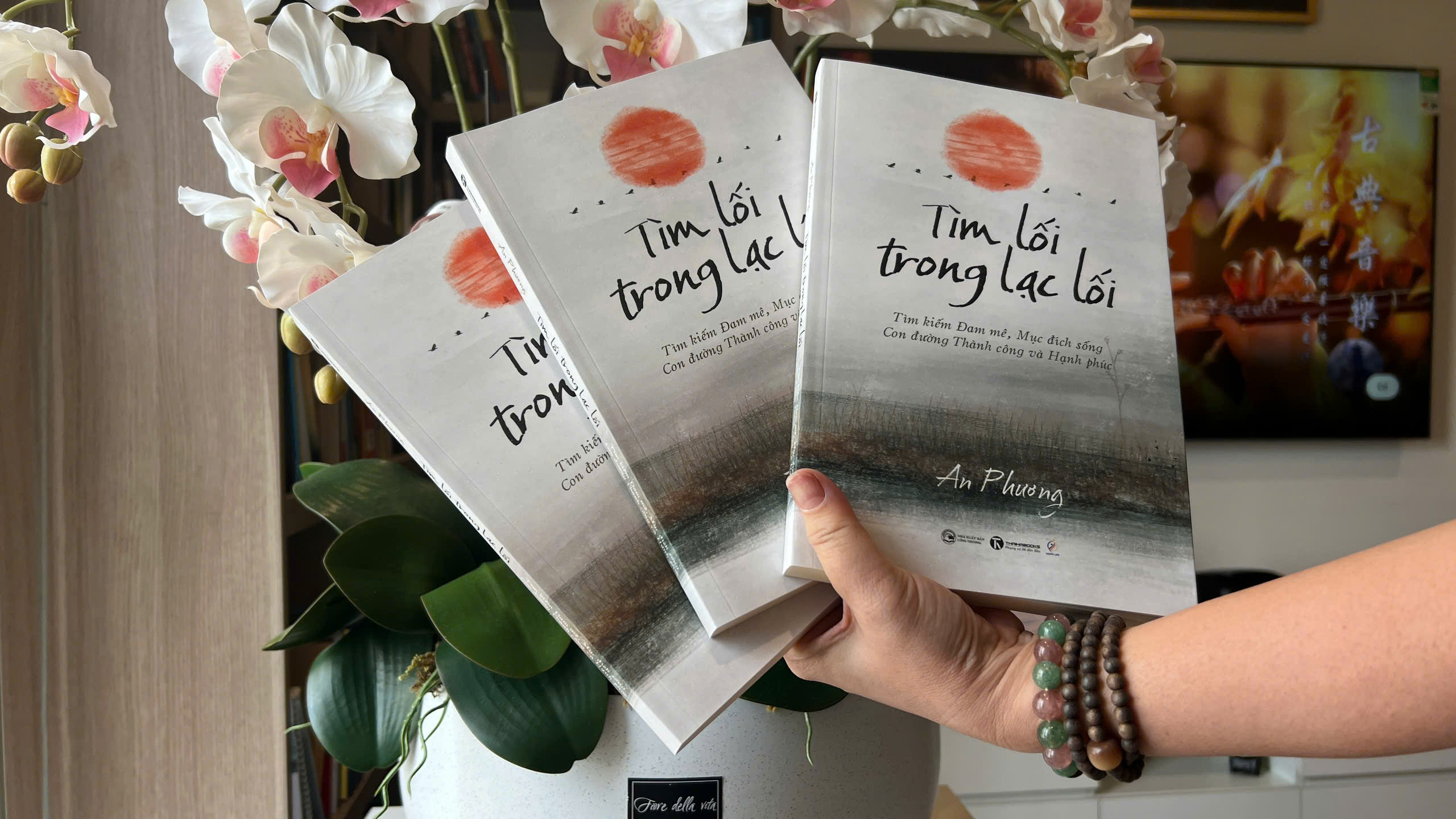Tìm lối trong lạc lối - An Phương