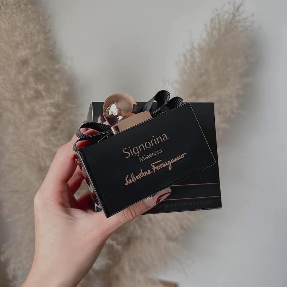 Salvatore Ferragamo Signorina Misteriosa