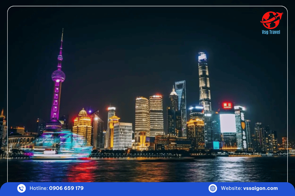 Thượng Hải về đêm nhìn từ bờ sông Hoàng Phố