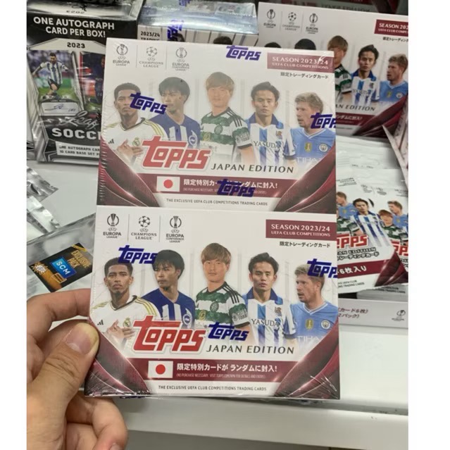 Hộp thẻ bóng đá Topps Japan UCC 2023/24