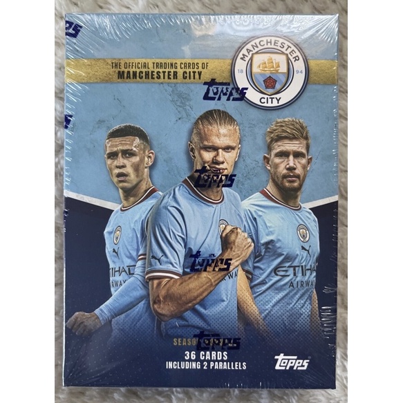 Hộp thẻ Topps Manchester City Team Set Box 2022/23