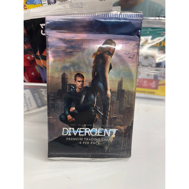 Gói thẻ Divergent