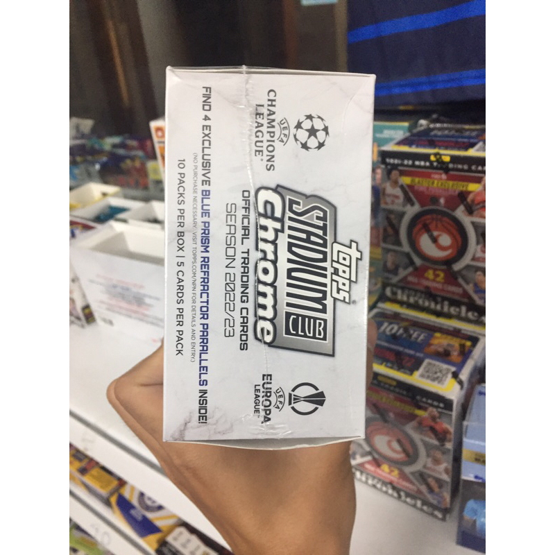 Hộp thẻ Topps Stadium Chrome 2022/23 Blaster Box