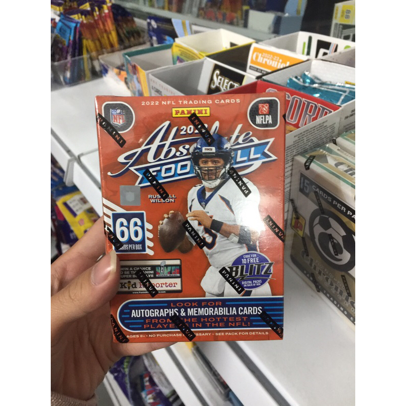 Hộp thẻ Panini NFL Absolute Football 2022 Blaster Box