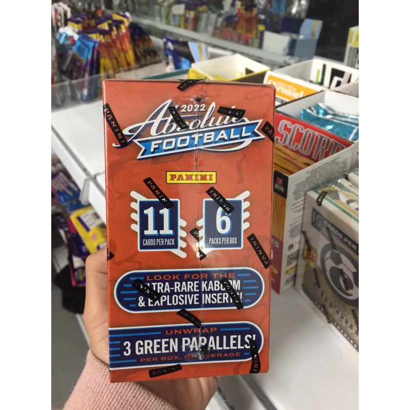 Hộp thẻ Panini NFL Absolute Football 2022 Blaster Box