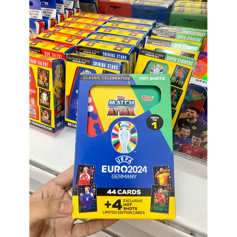 Hộp thẻ Topps Match Attax Euro Mega Tin 2024
