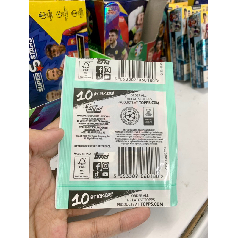 Gói thẻ Topps Sticker Collection Season Pack 2022/23
