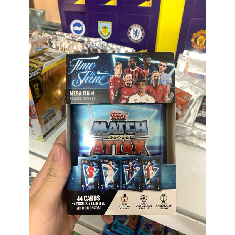 Hộp thẻ bóng đá Mega Tin Topps Match Attax 2024/25 Box