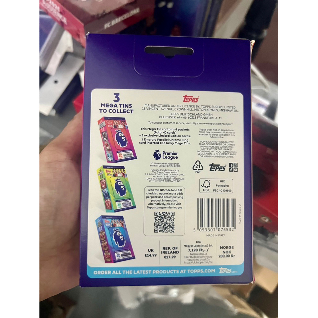 Hộp thẻ cầu thủ Topps Premier League Mega Tin 2025/26