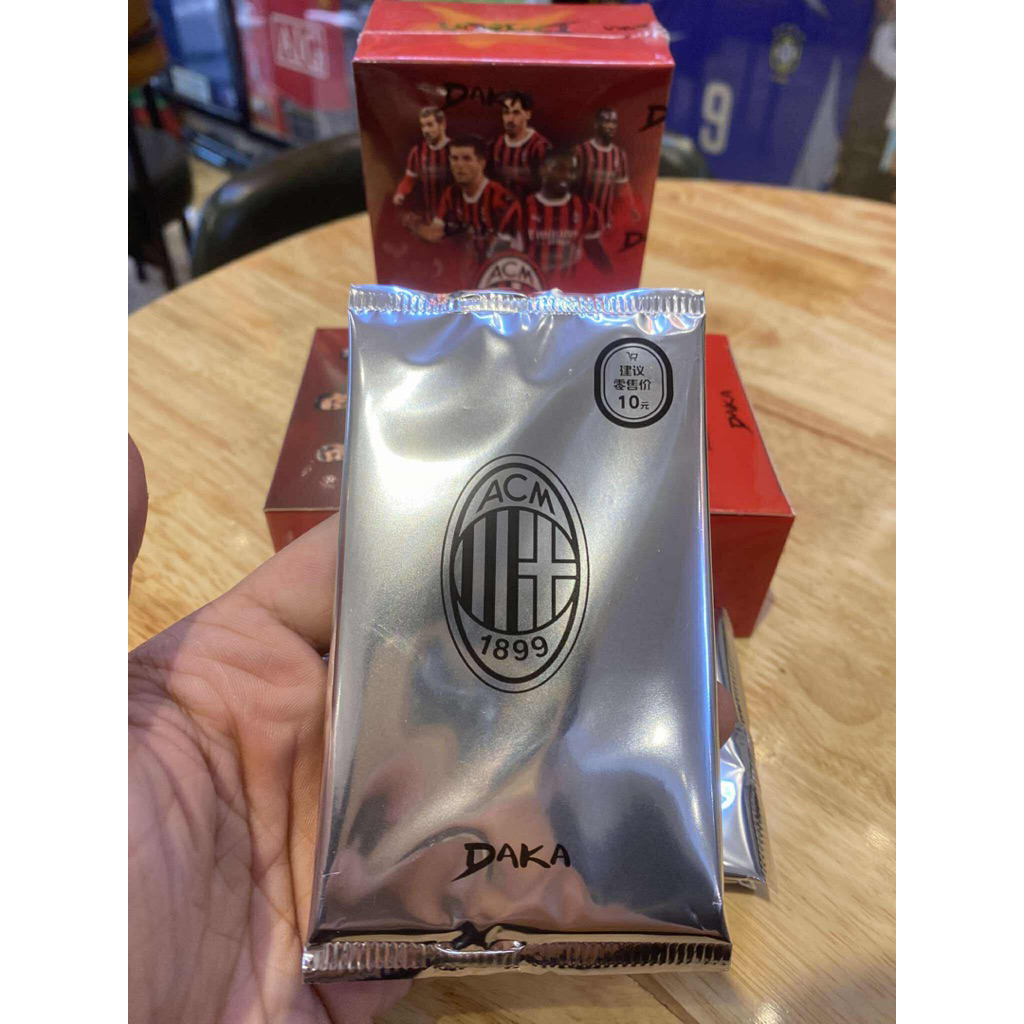 Gói thẻ bóng đá Daka Ac Milan Pack 2024/25