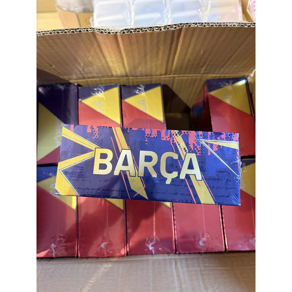 Hộp thẻ bóng đá Barcelona Kabao 2024