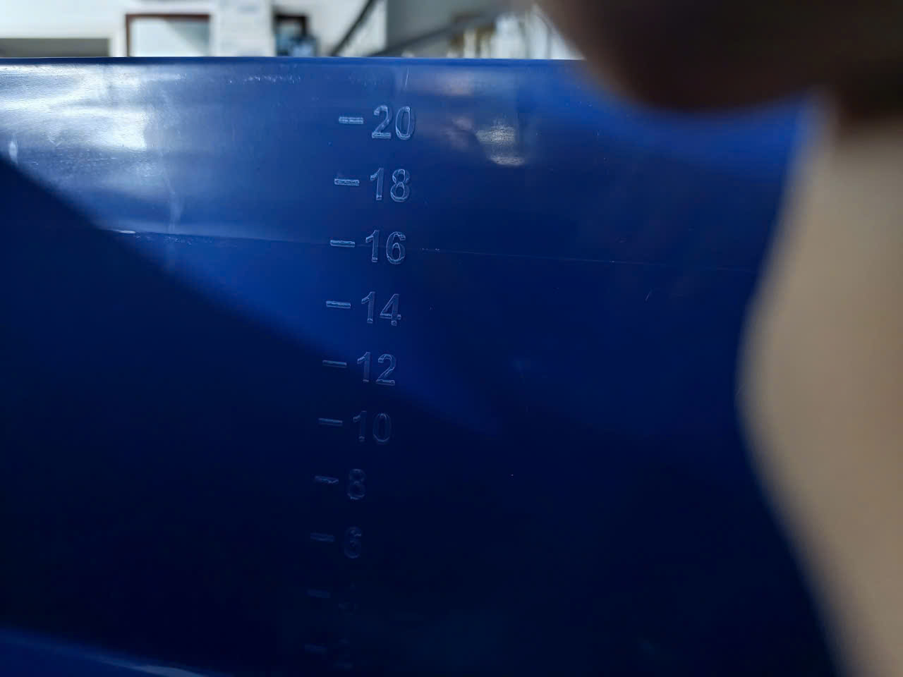 Khay Nhựa 20 Lít Nhiều Màu Nuôi Cá , Khay Ép Cá Kích Thước 50x36x16 cm