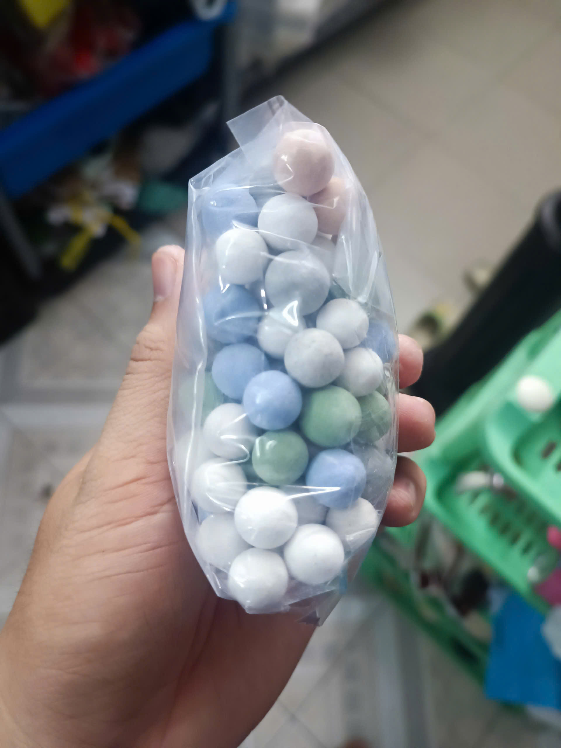 Bi sứ đủ màu vật liệu lọc cho bể cá, sứ lọc bi viên Subtrate nhiều màu