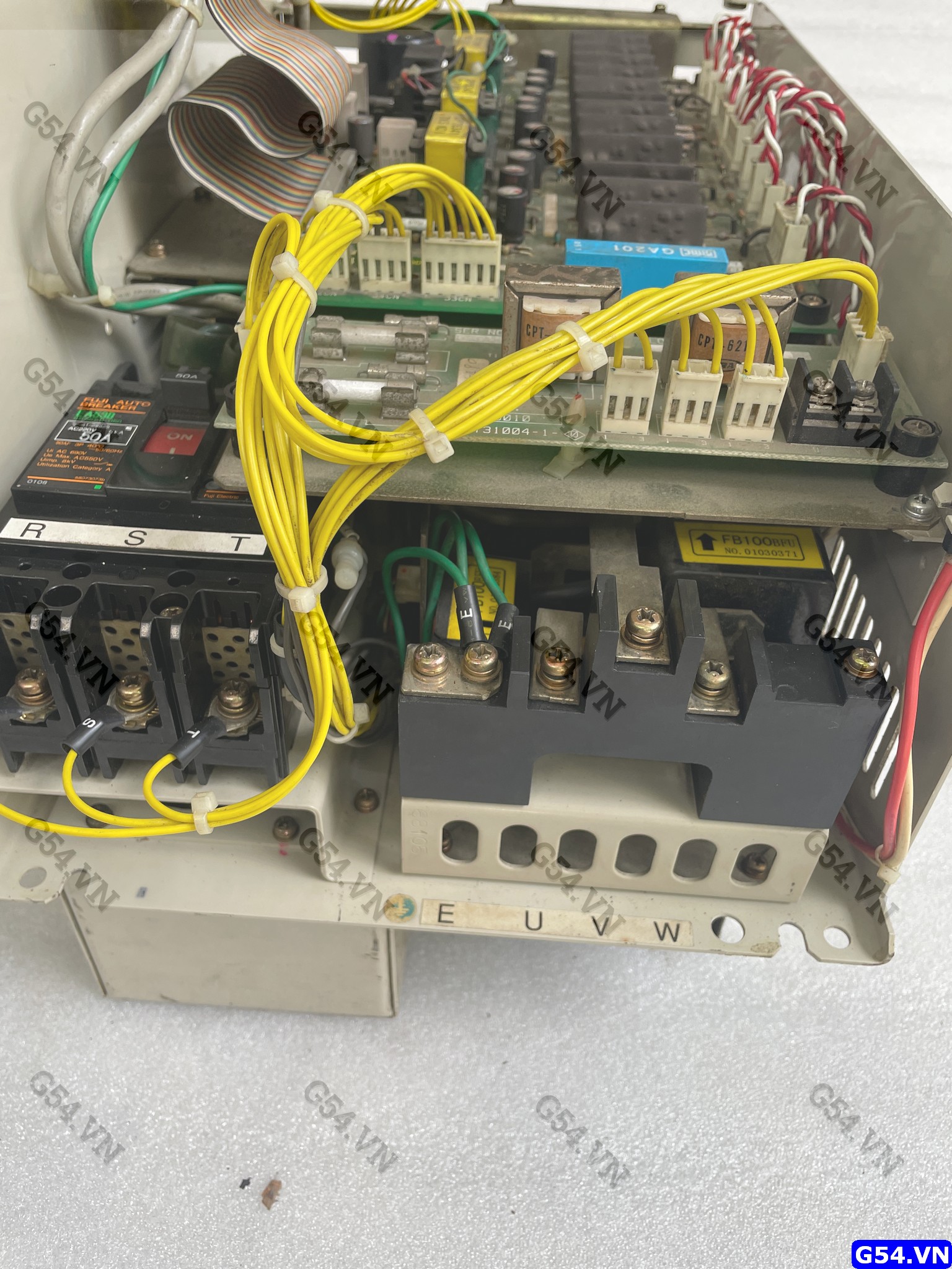 Varispeed 626VM3 CIMR-VMS27P5 (CIMR-VMW27P5) 7.5KW