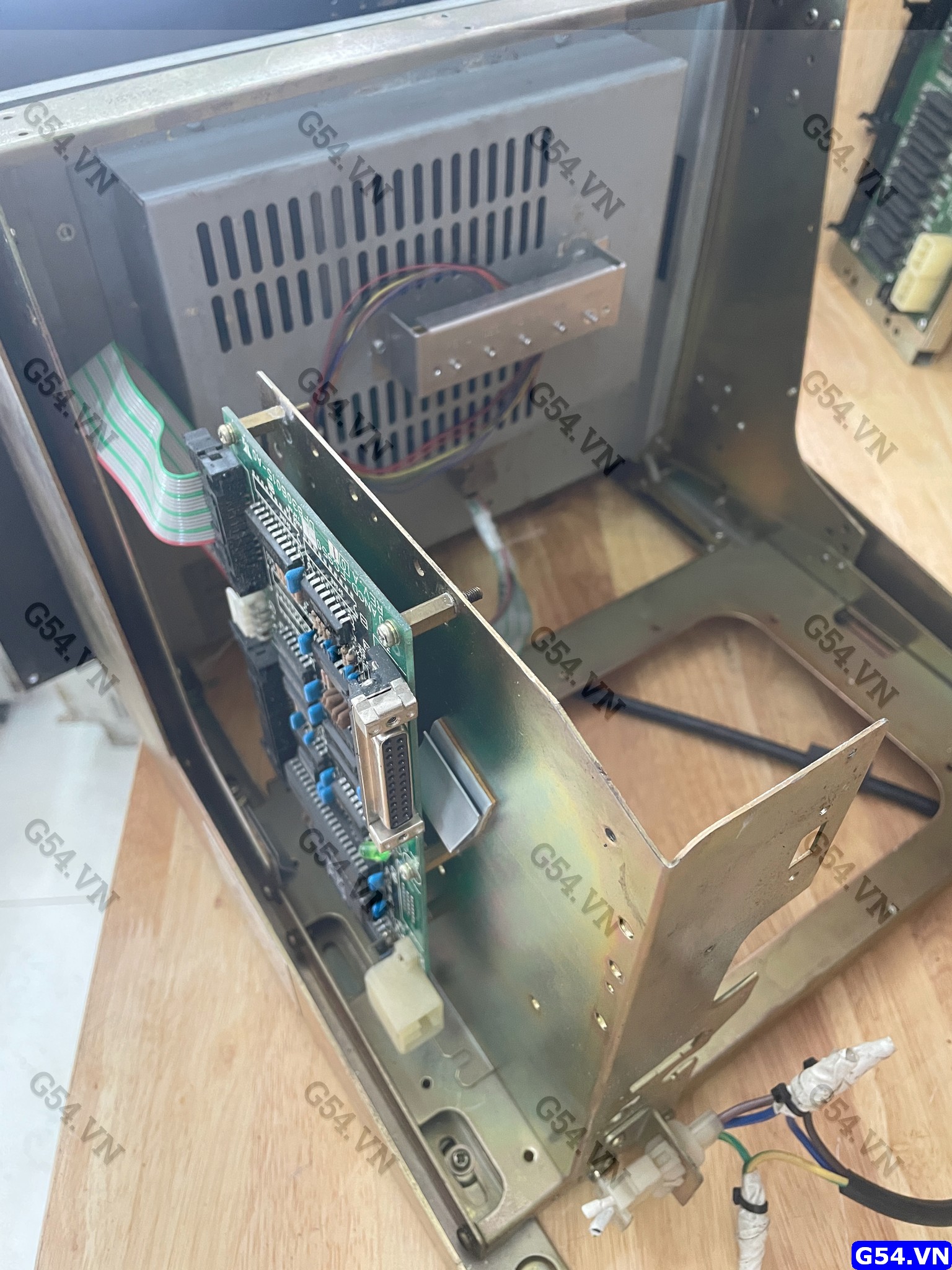 ACGC-130 (JZNC-IOP52). Màng hình 14inh YASNAC i80 ( LCD+ bo giải mã JANCD-FC950) )