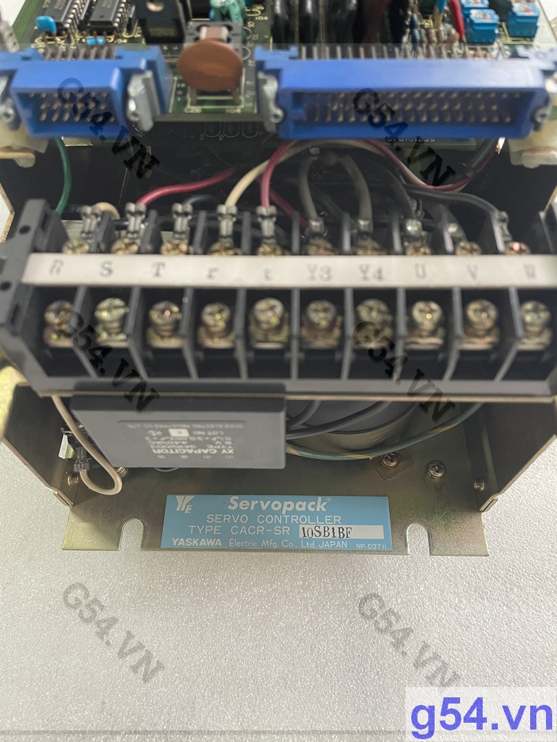 CACR-SR 10SB Yaskawa servo drive AC