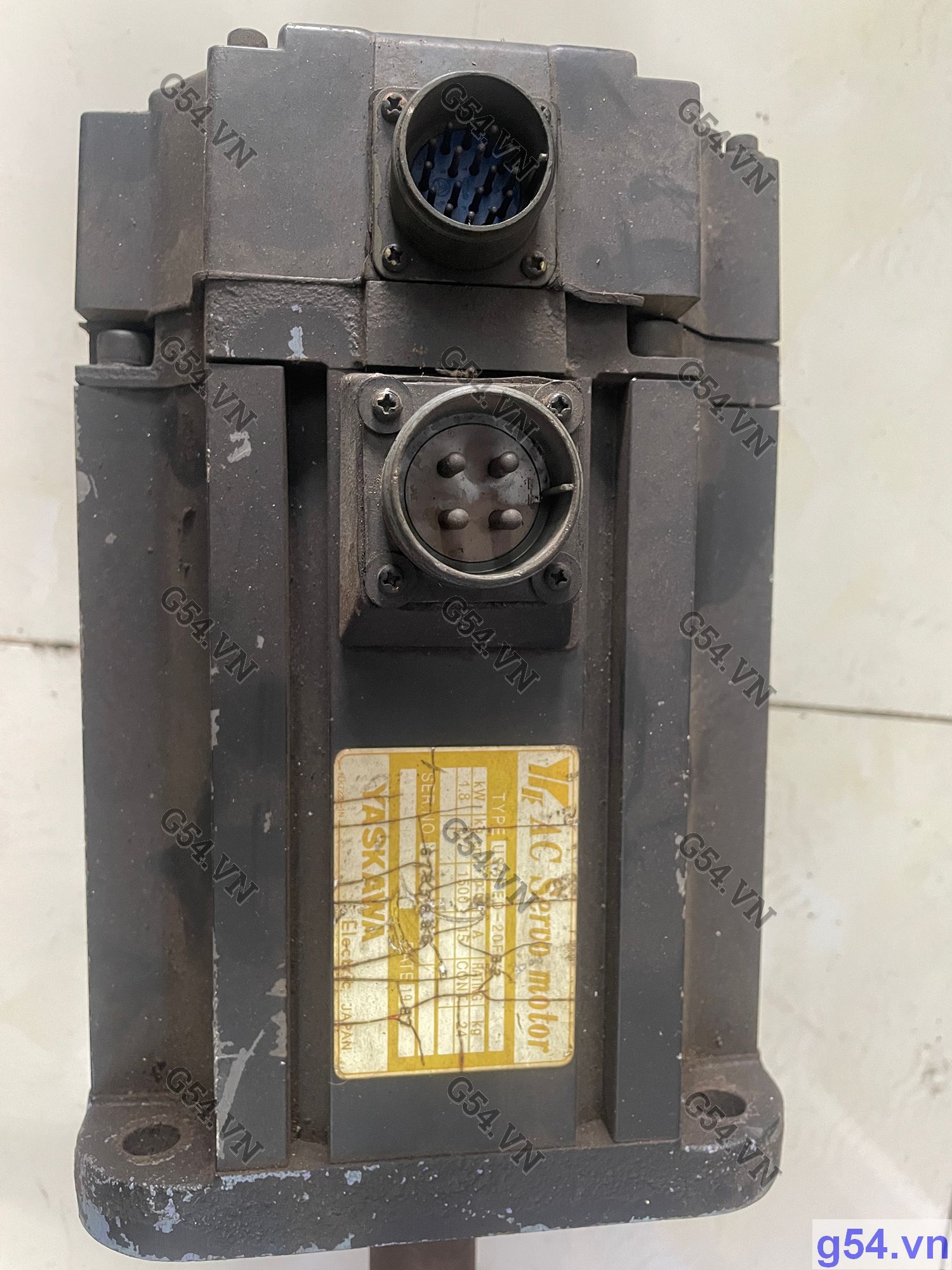 USAFED-20F B2 Yasnac AC Servo Motor (Kèm encoder 500UB) - Used