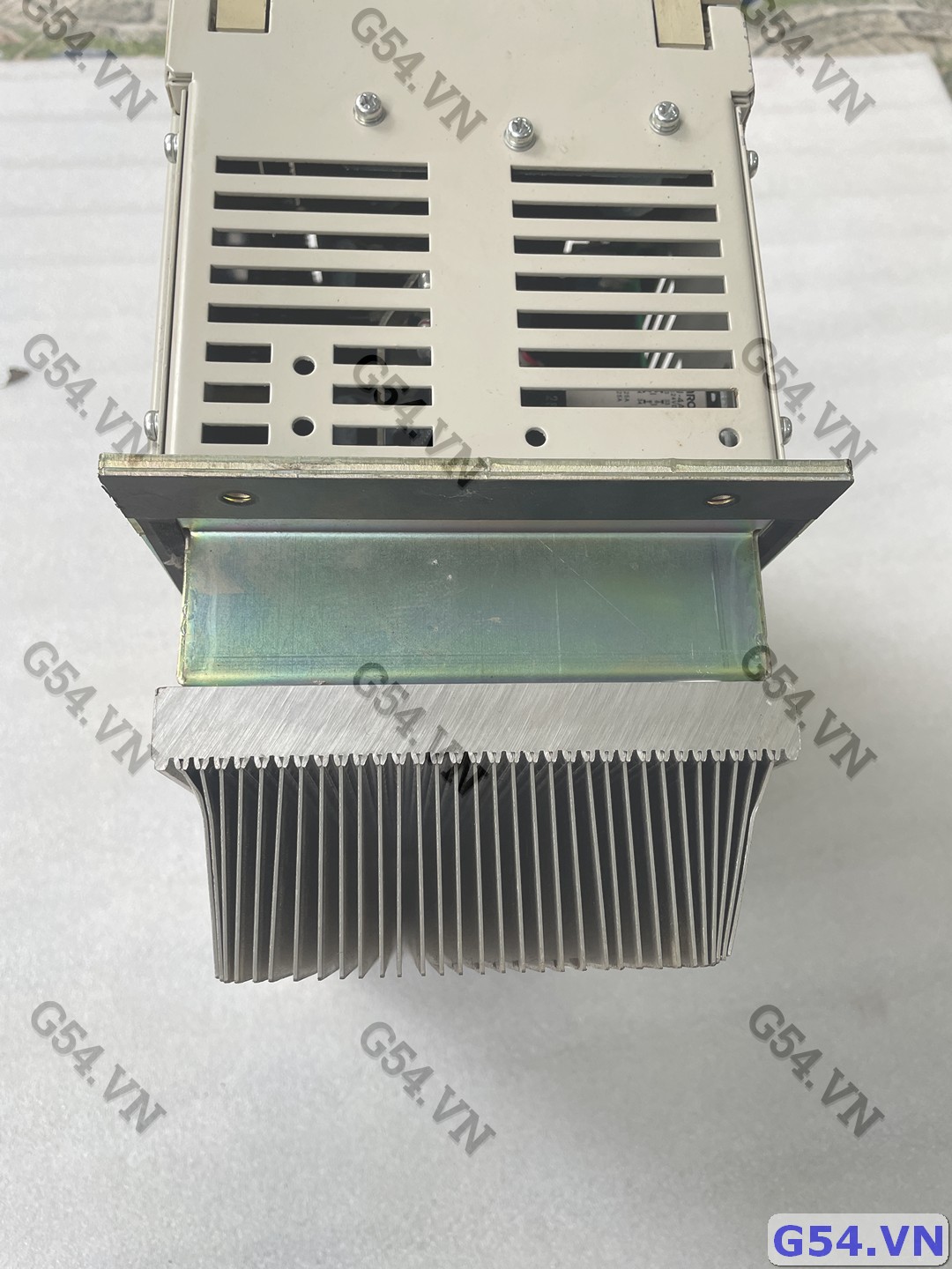 VS-656 MR5 ( CIMR-MR5D2015 ) YASKAWA CONVERTER 200V CLASS 3PH 15KW