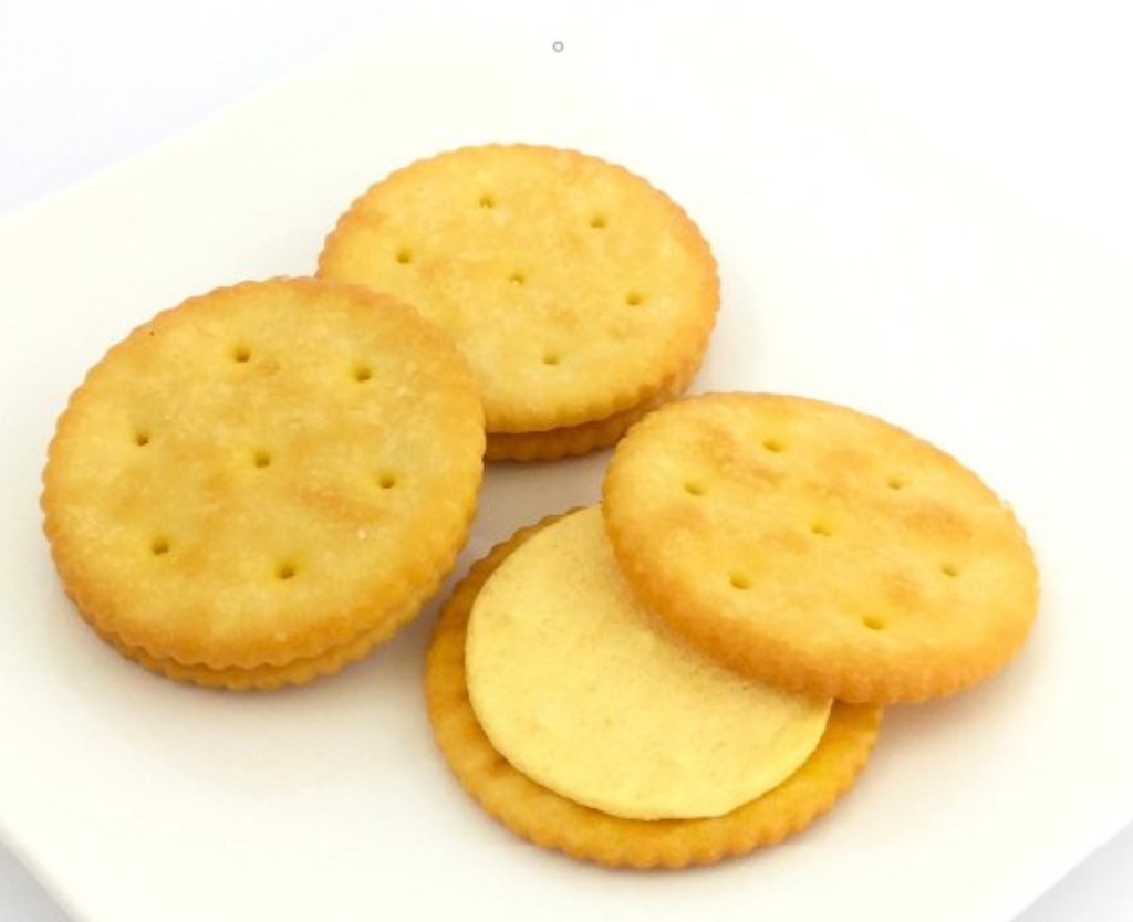 Bánh quy nhân kem vị phô mai YBC 165g