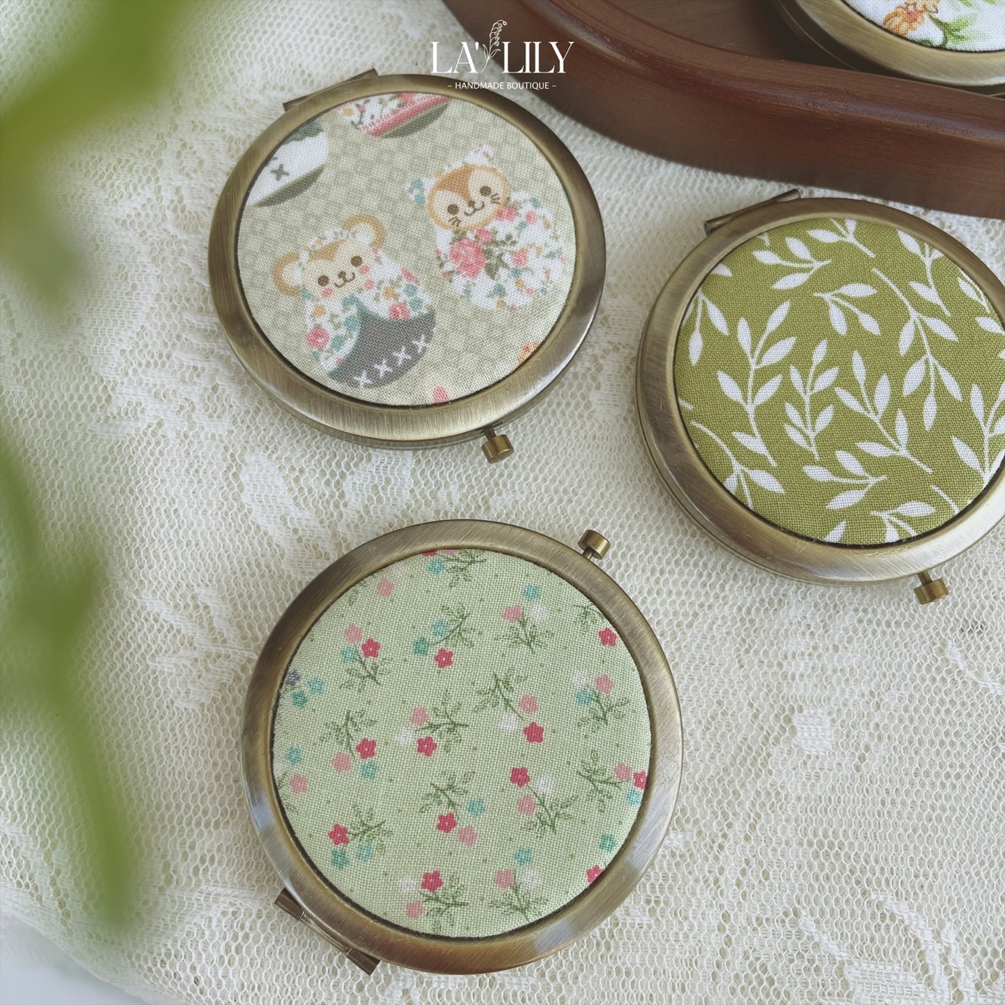 Gương Cầm Tay Mini Vintage